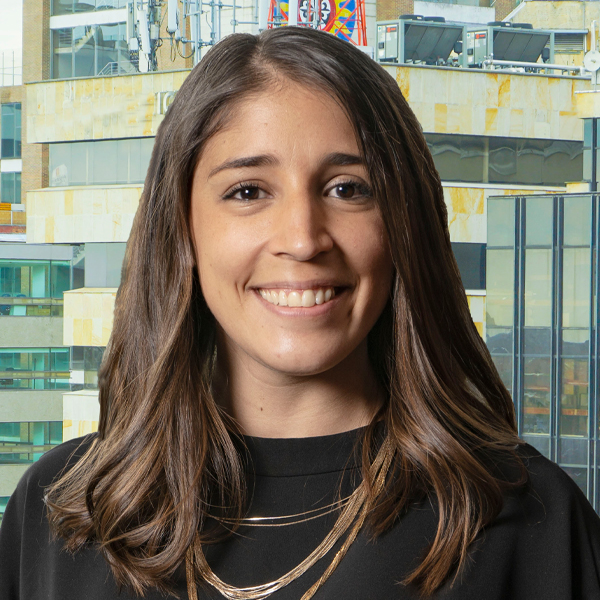 Camila del Villar 
